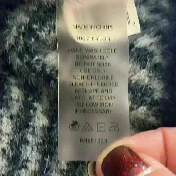 Court & Rowe Houndstooth Eyelash Cardigan - Picture 5 of 11